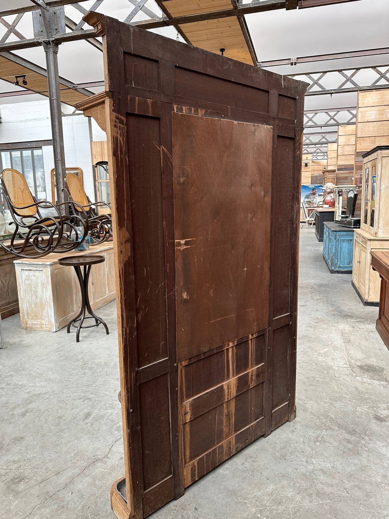 Entrance cloakroom, early 20th century