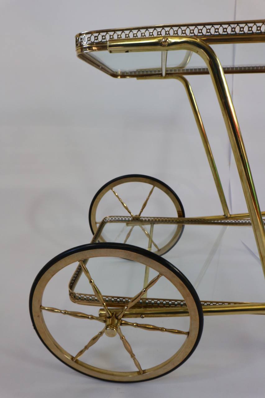 Elegant food trolley - brass - vintage.