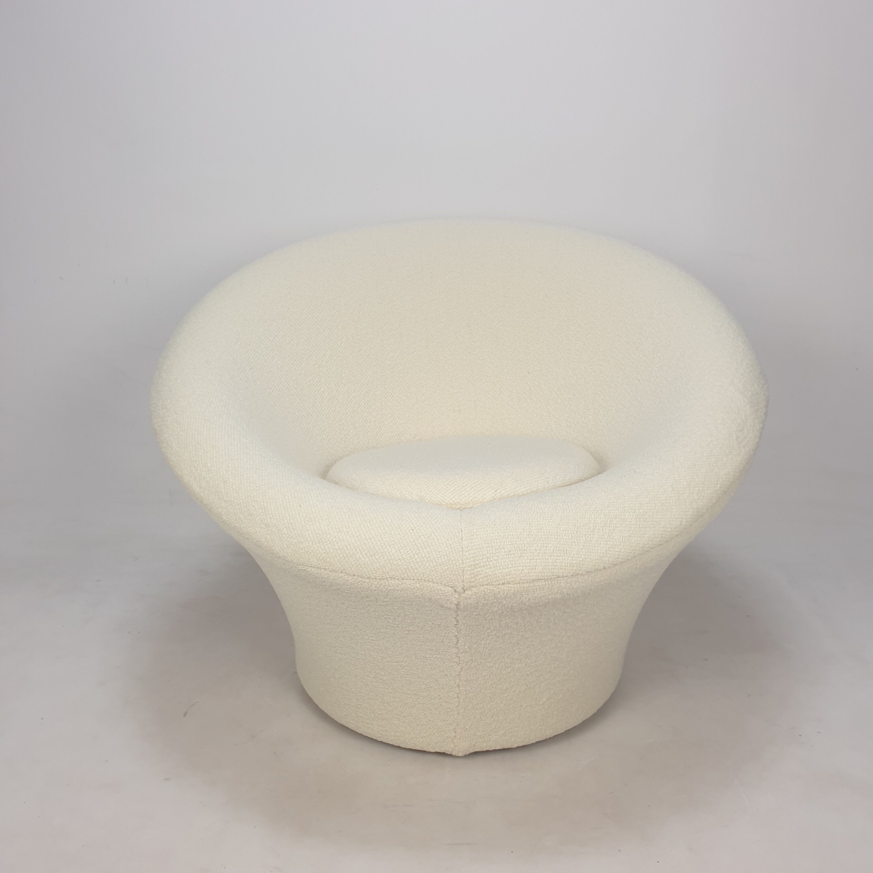 Mushroom Armchair by Pierre Paulin for Artifort