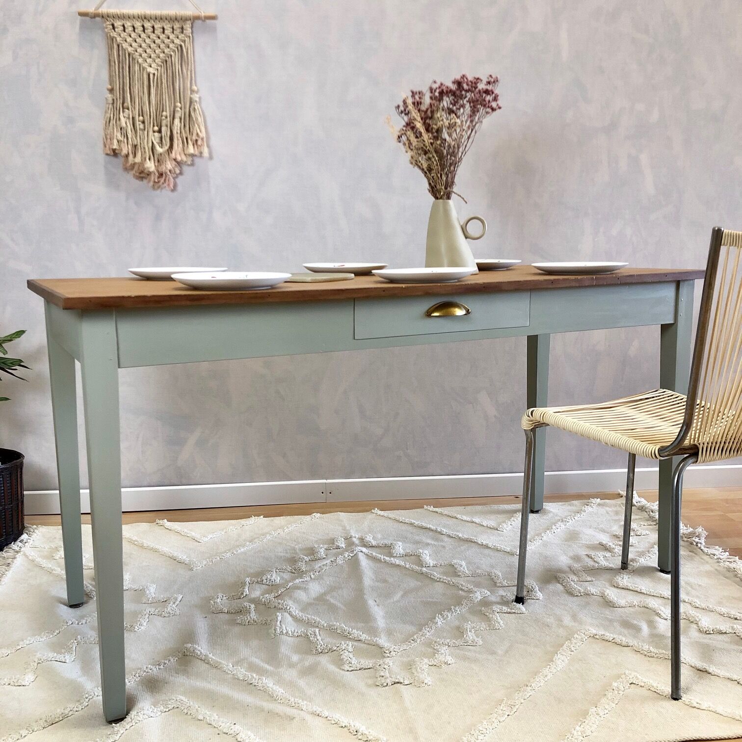 Farmhouse table