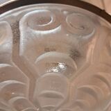 Molded glass basin suspension