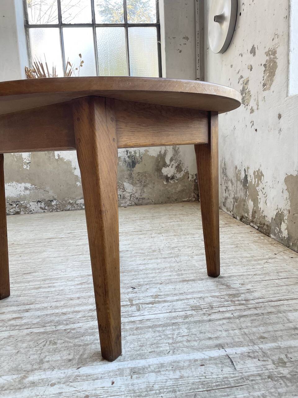1950s round oak table