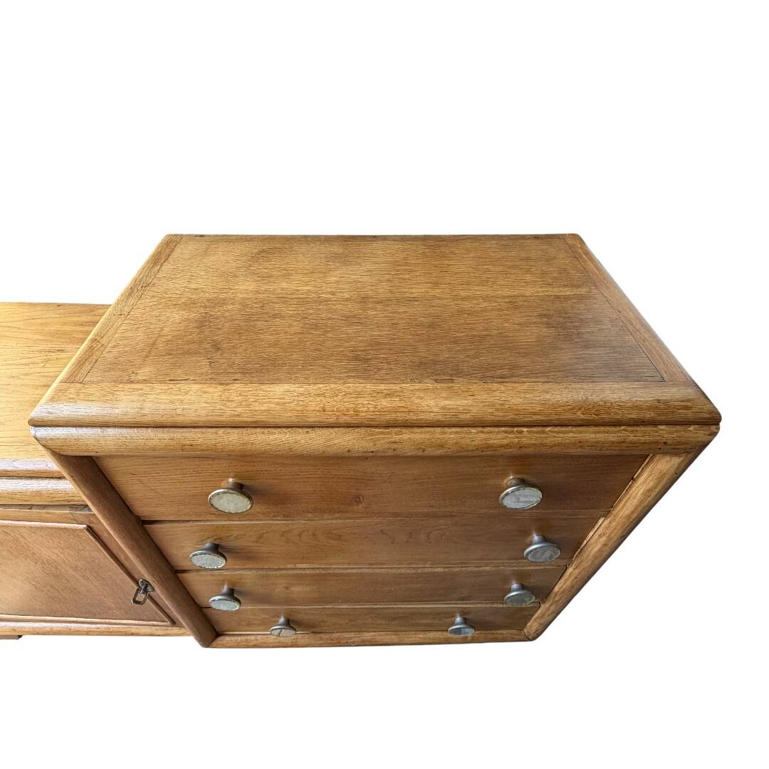 Commode asymétrique art déco chêne brut rénovée