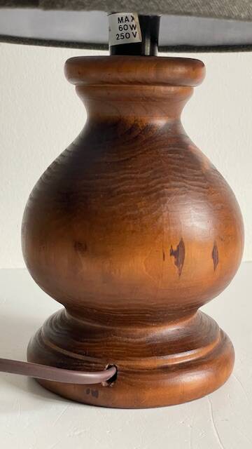 Solid wood vintage country style lamp