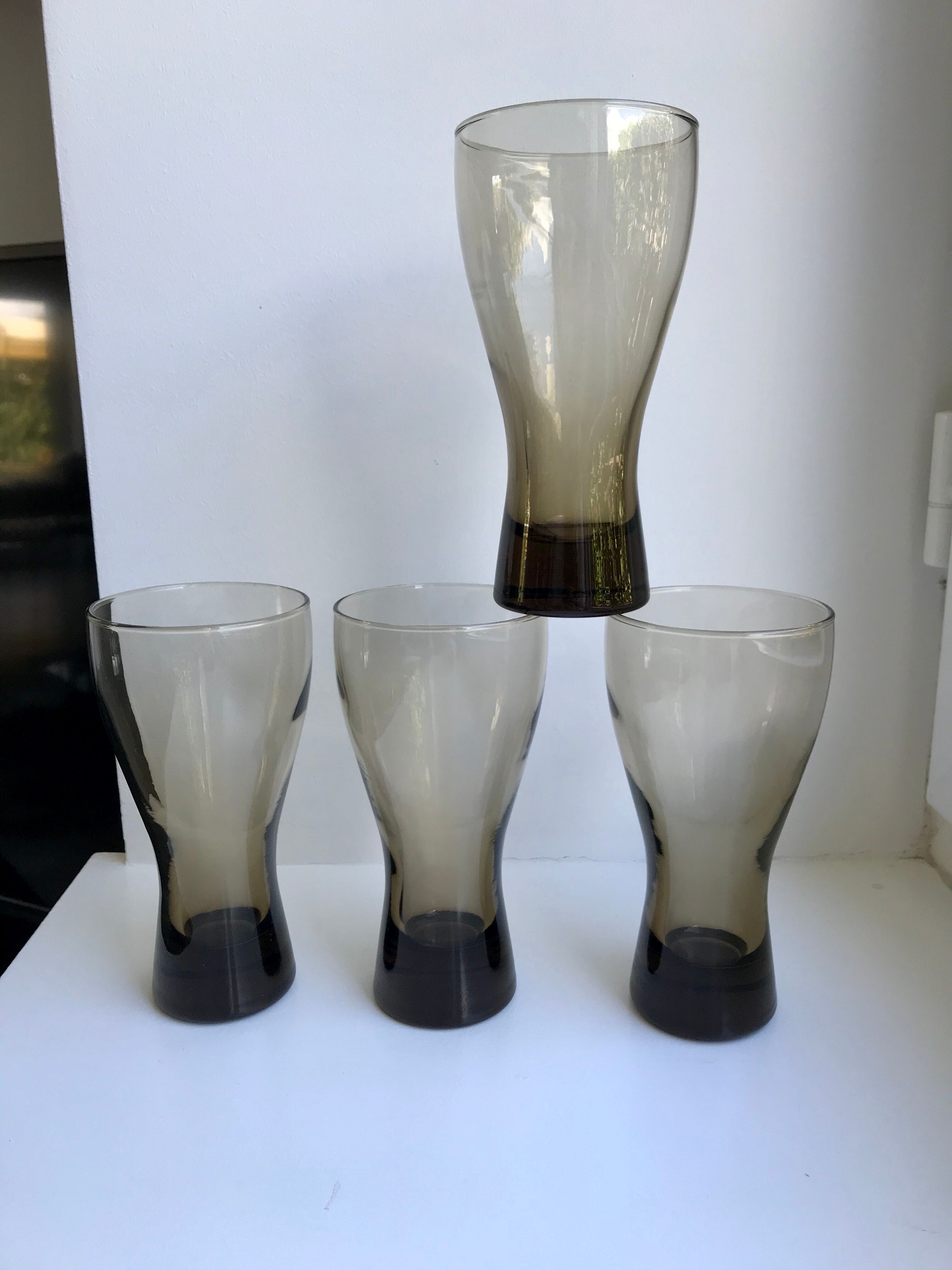 Set of 4 glasses in smoked glass and thick bottom 70s