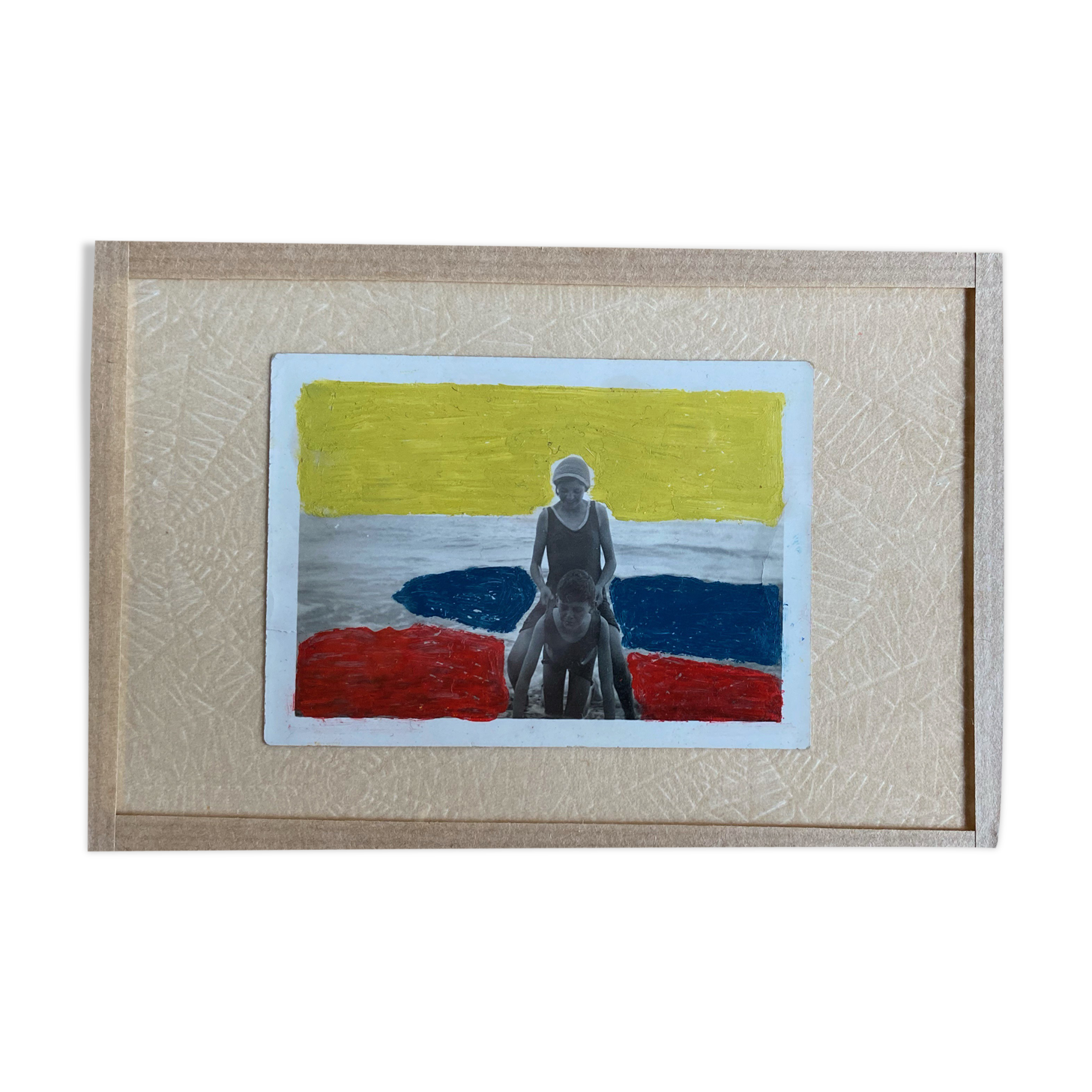 Bold pastels in old photo _Hastings 1928