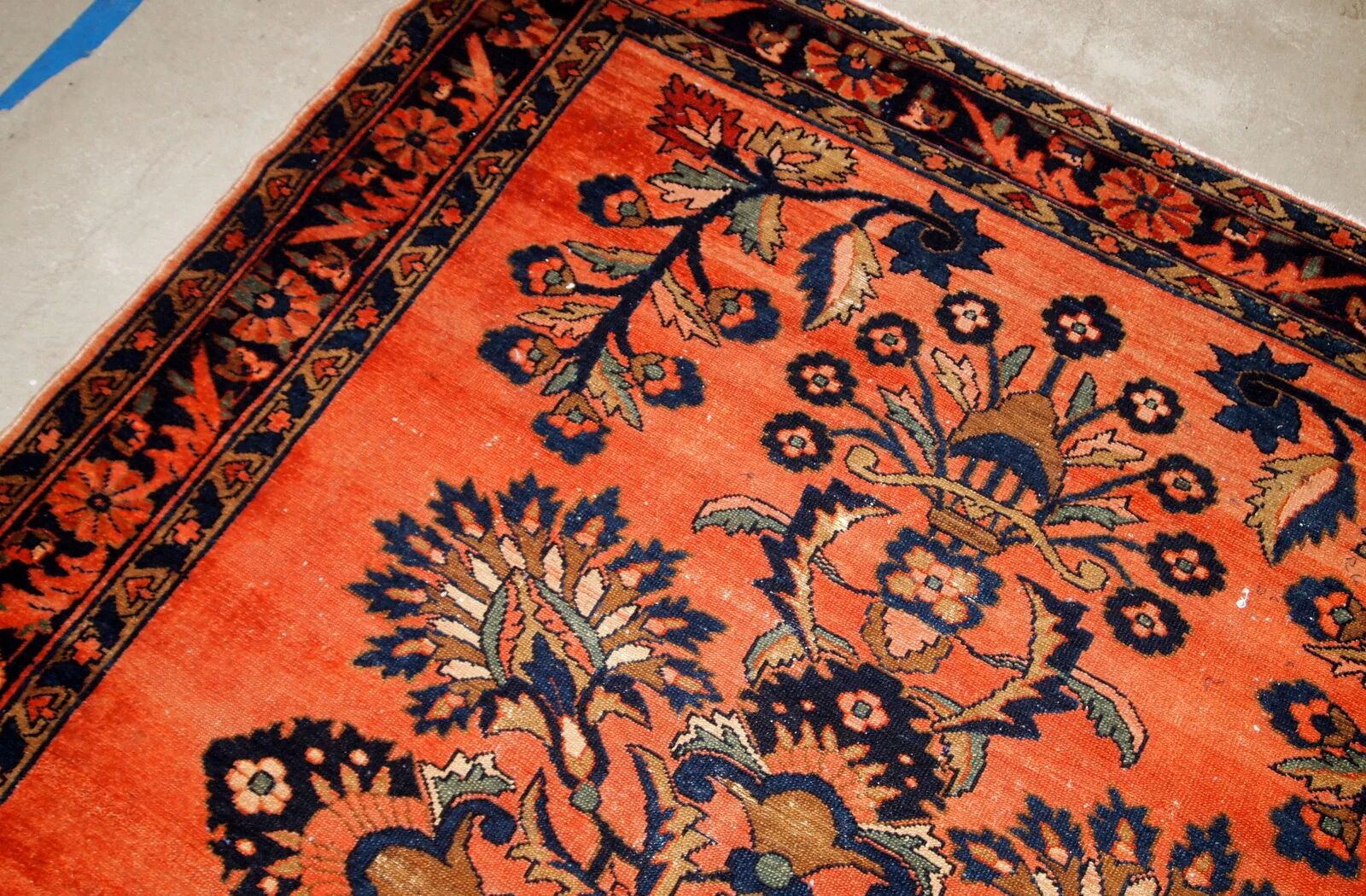 Handmade antique Persian Lilihan rug 5.3' x 7.2' (161cm x 219cm) 1920s