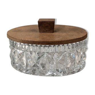 Small sugar bowl or butter maker in chiseled glass