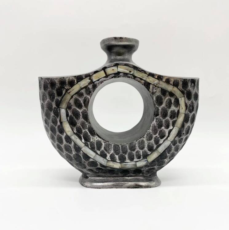 “Hammered Mother-of-Pearl” Vase / Cast Aluminum – 1980s