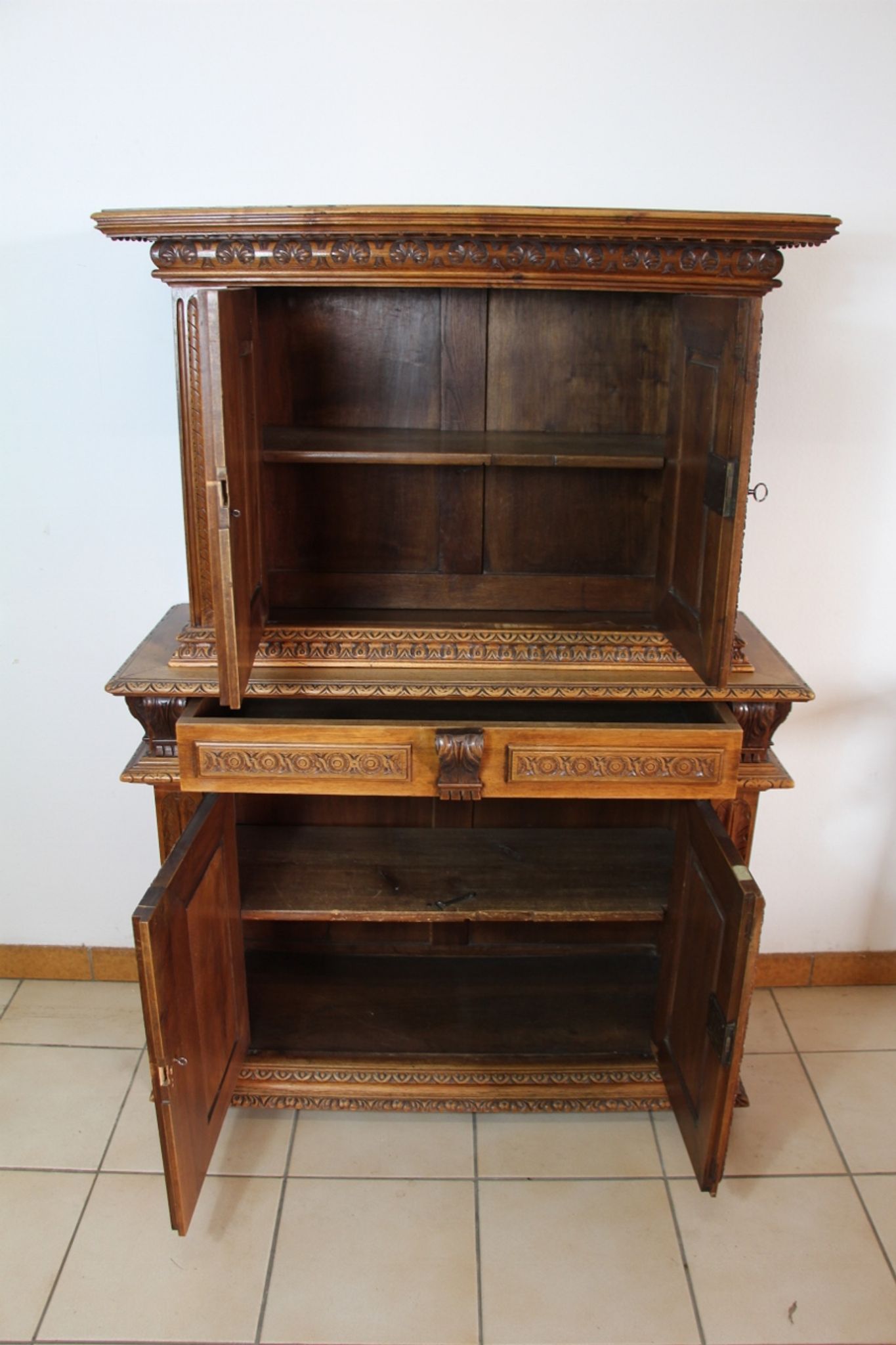 Buffet two body Renaissance style