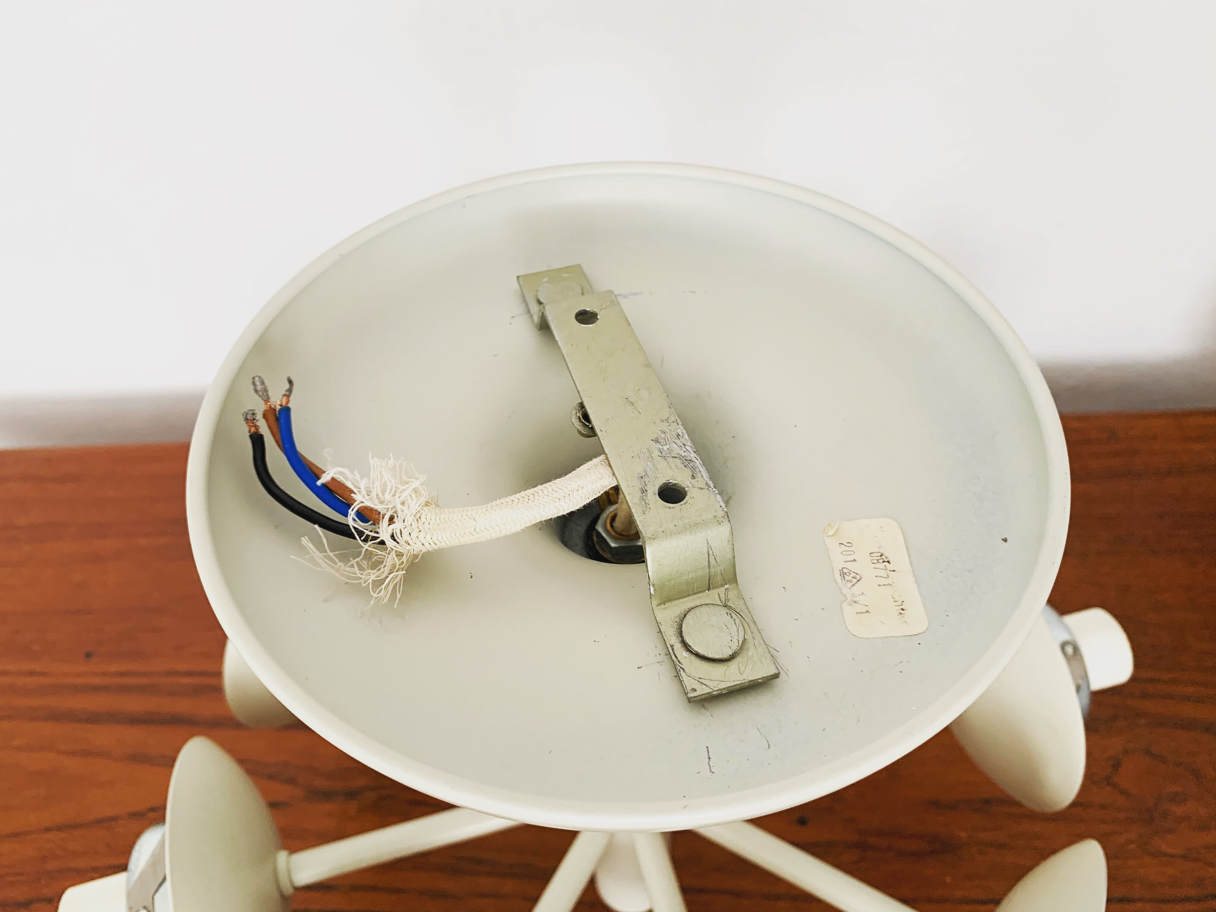 Opaline Sputnik chandelier by Kaiser Leuchten