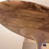 Oval table Eero Saarinen for Knoll