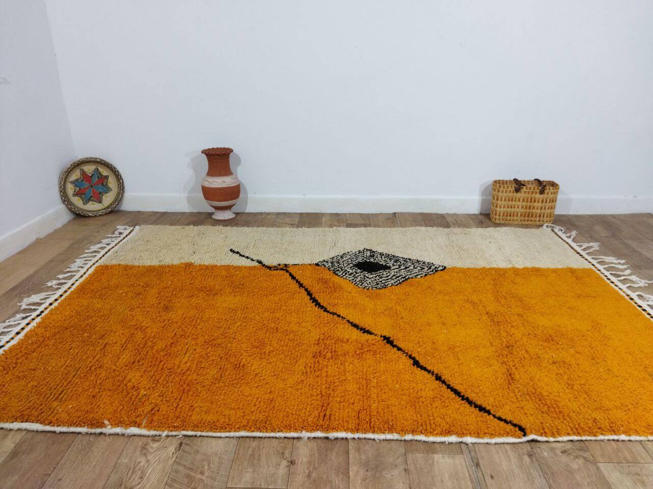 Handmade wool Berber rug 275 X 182 CM