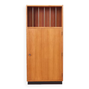 Armoire en teck, design