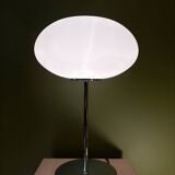Table lamp with its magnificent opaline globe 1970