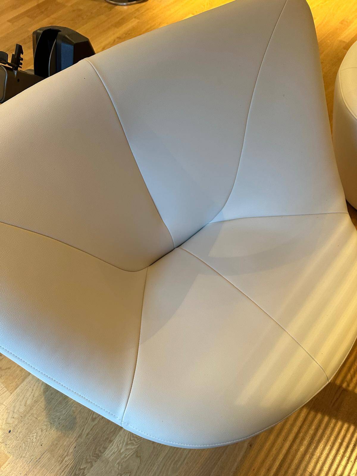 Anda pierre paulin armchairs by ligne roset