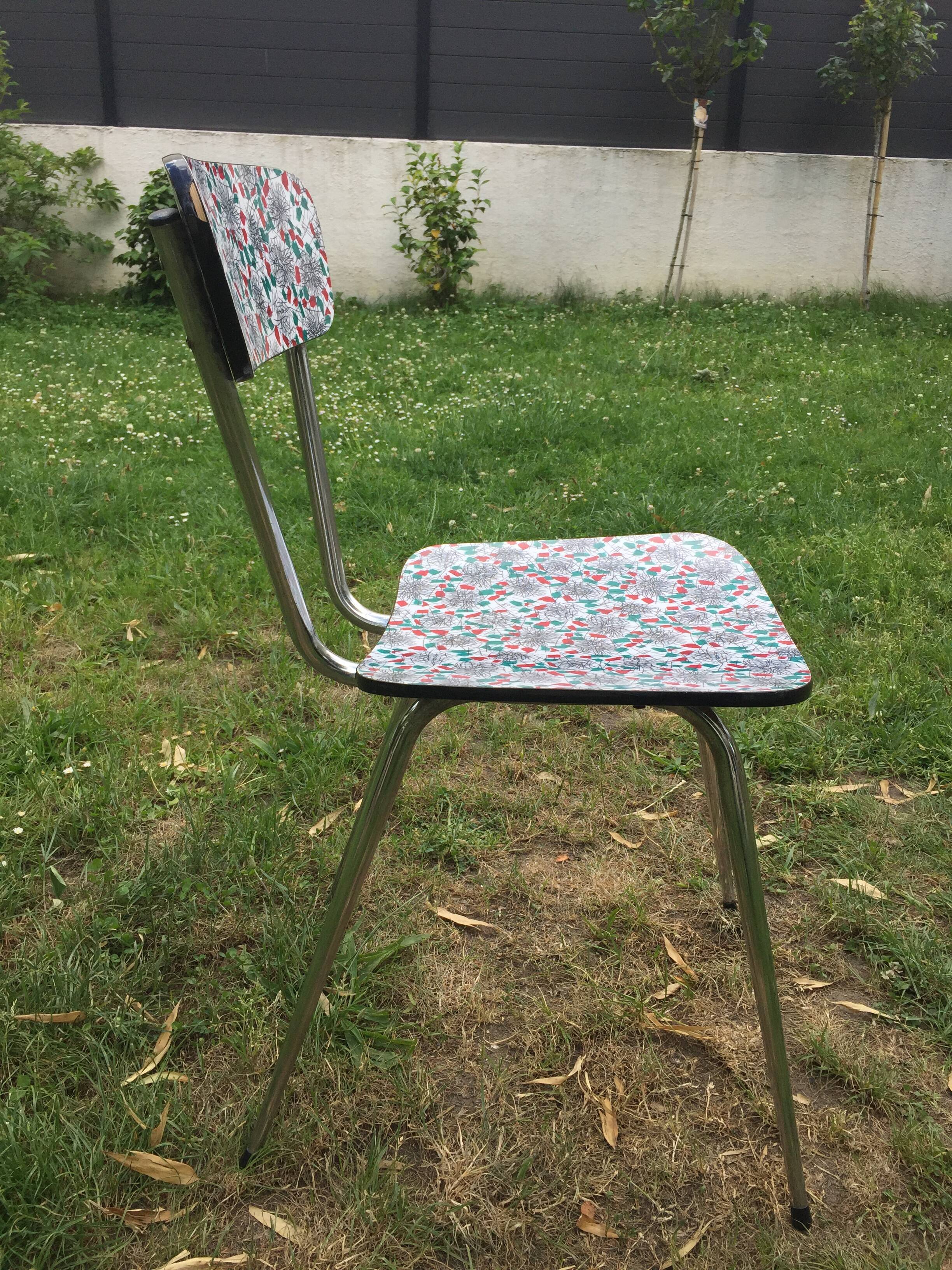Duo of chairs formica patterns flowers graffiti