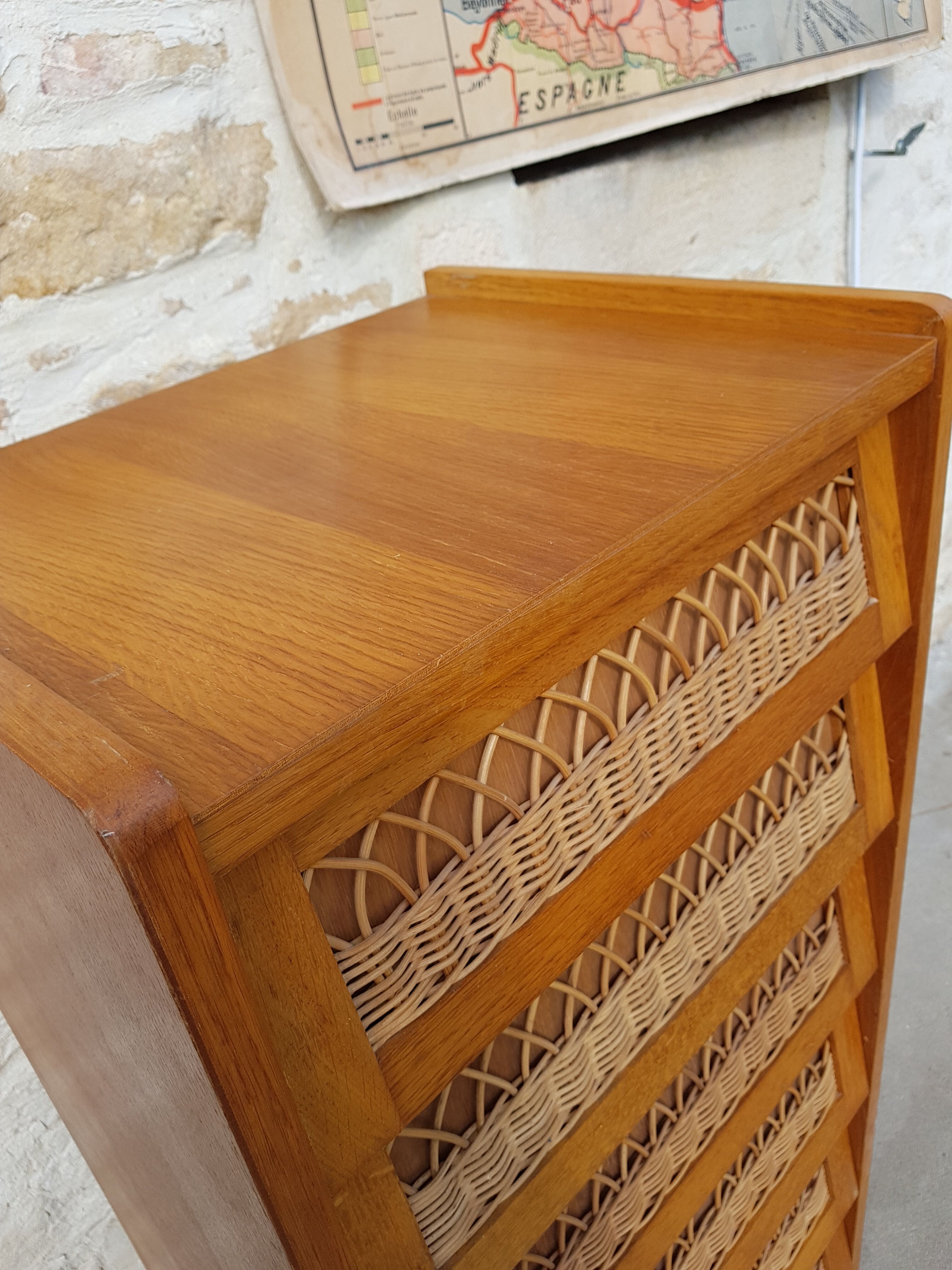 Old chest of drawer feet compass vintage 6 drawers