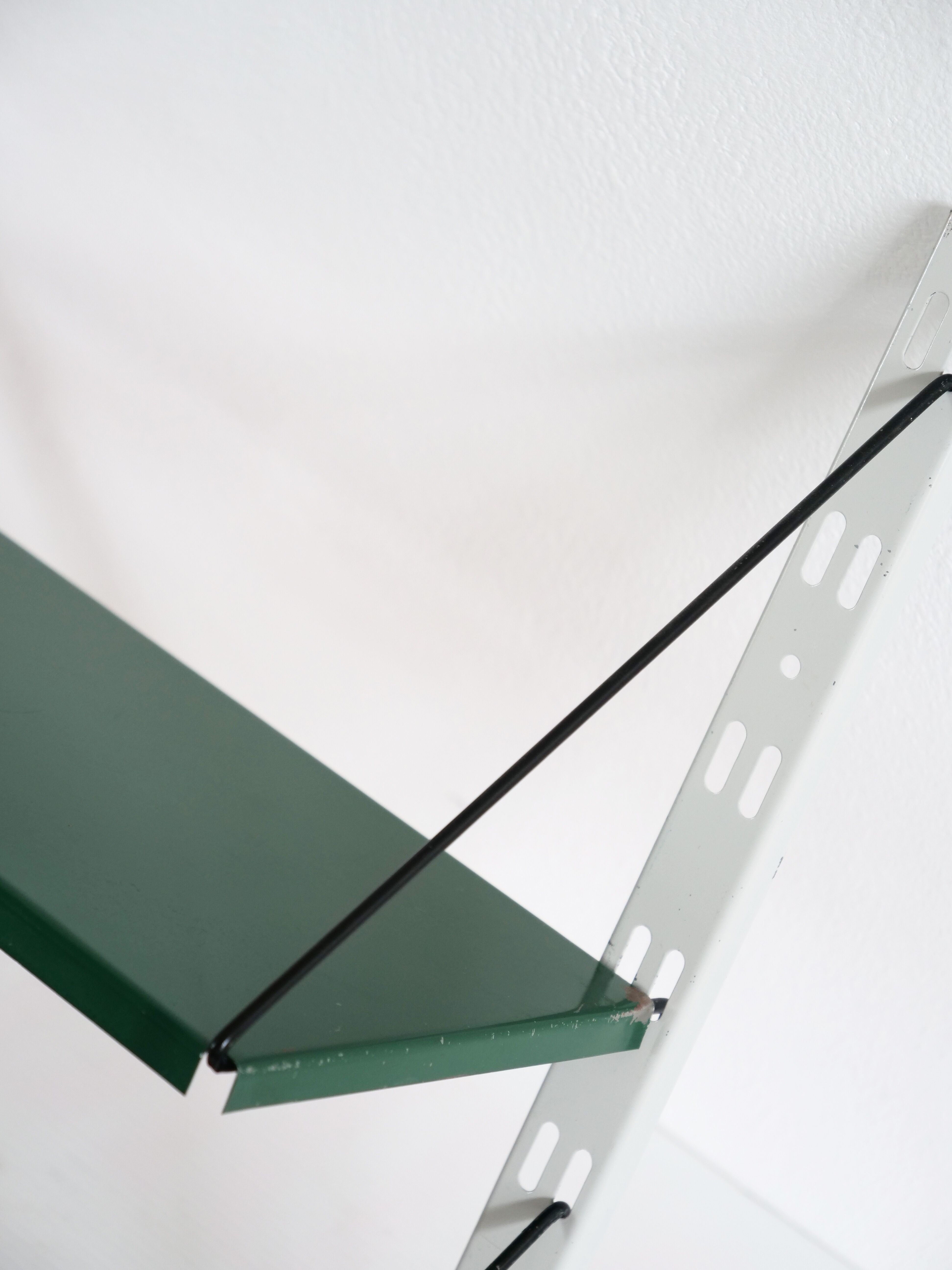 Pilastro shelf by Tjerk Reijenga