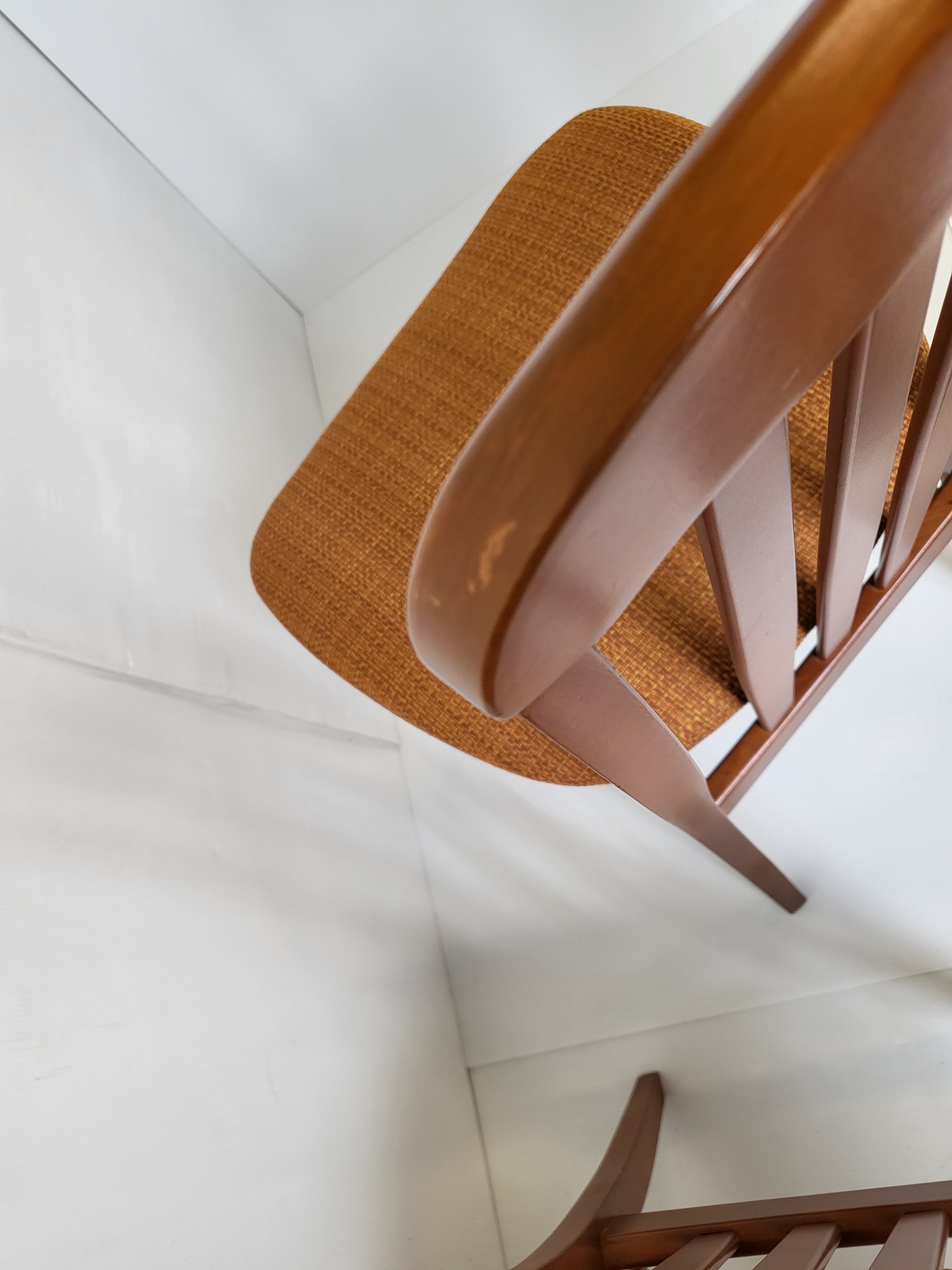 Suite of 4 chairs Jentique 1970 vintage