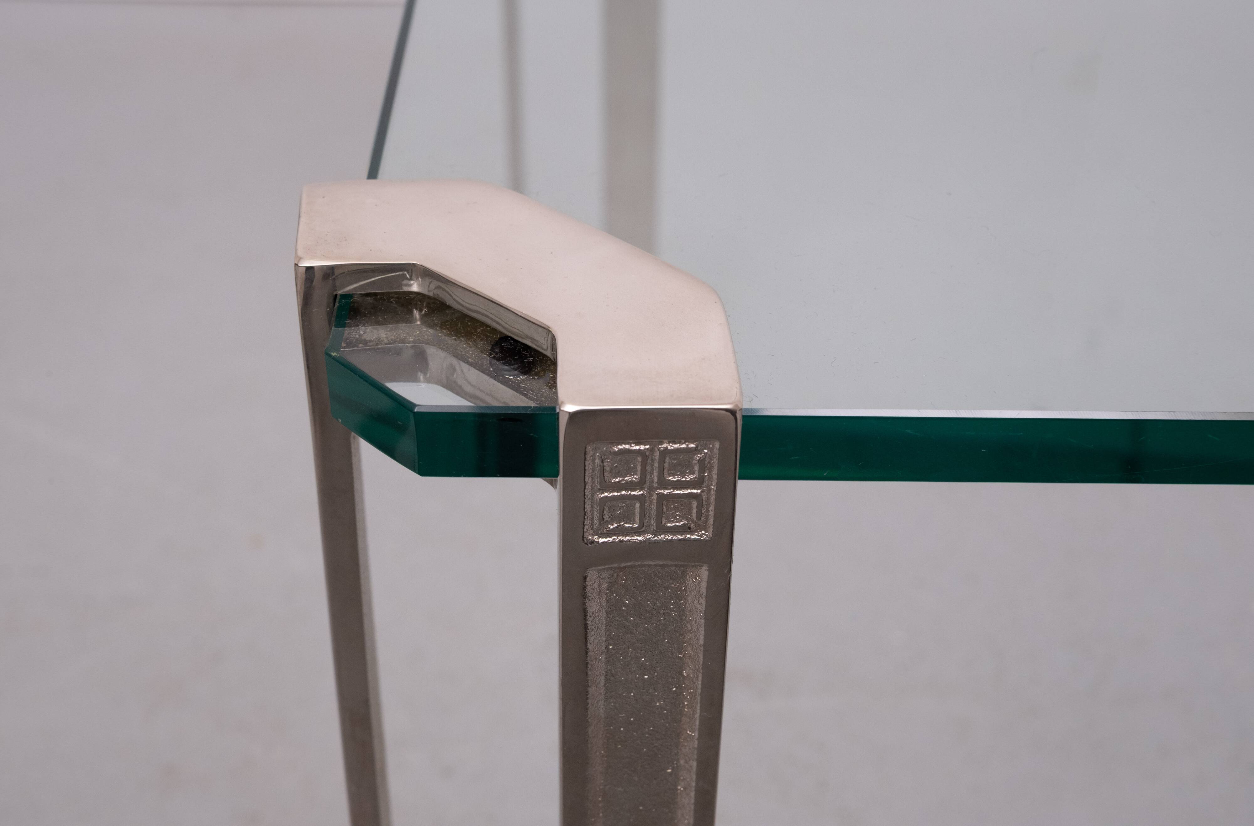 Tables de canapé carrées par Peter Ghyczy modèle T24