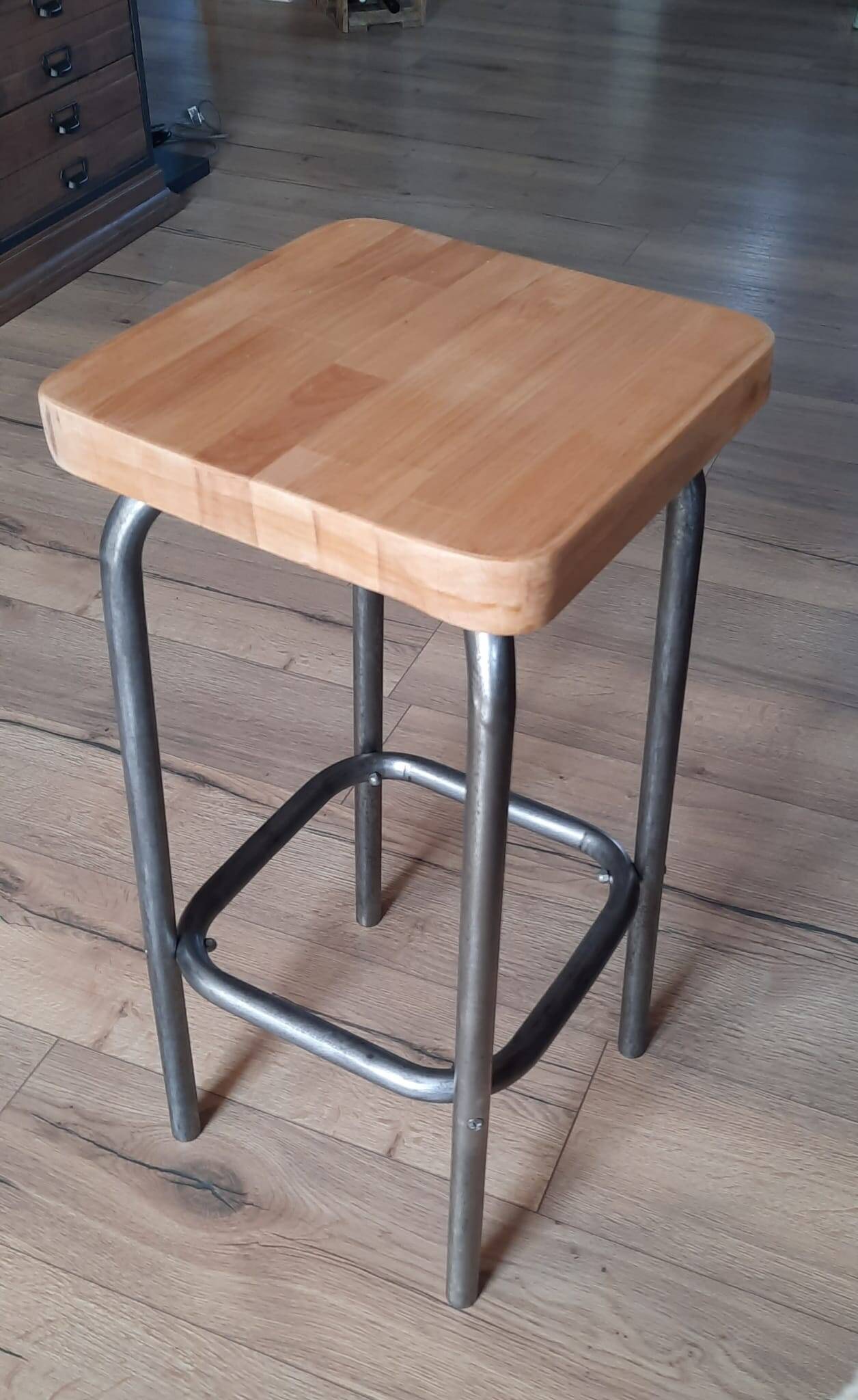 Workshop stool