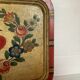 Plateau russe peint en relief