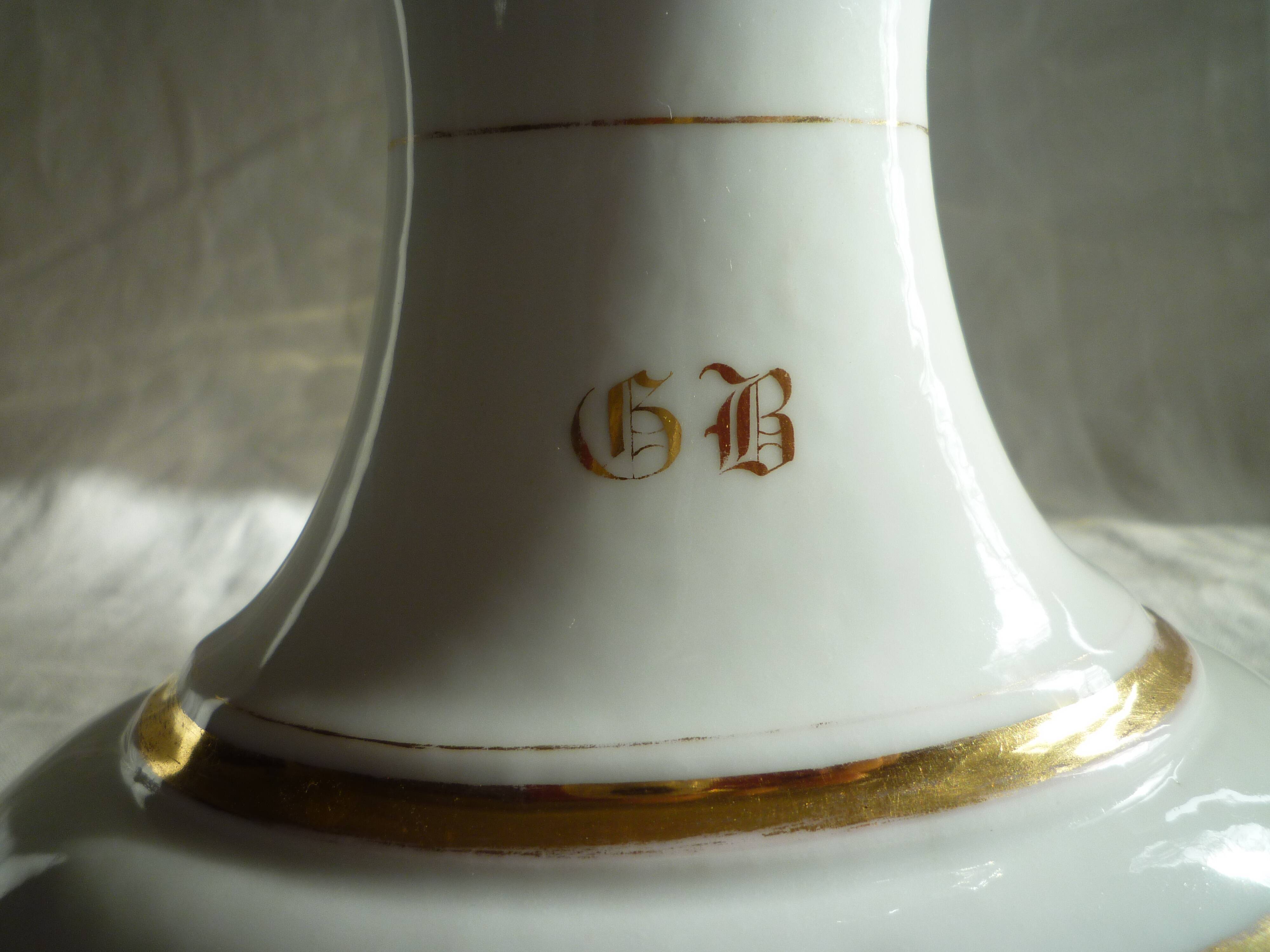Large porcelain basket from the Napoleon III era