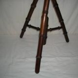 Napoleon III period tripod selette