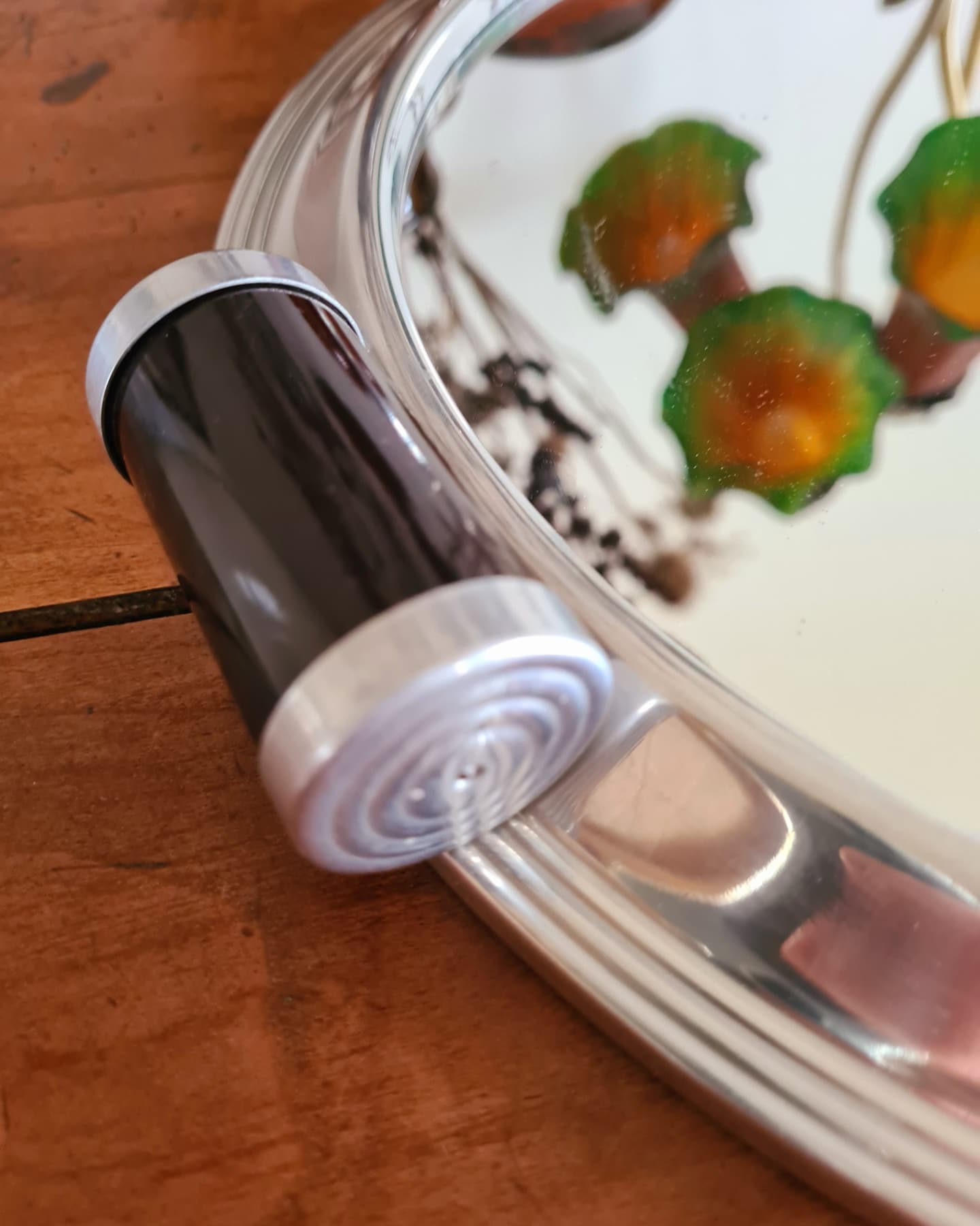 Centerpiece or serving tray