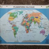 Old school MDI map: The world, political planisphere and relief.