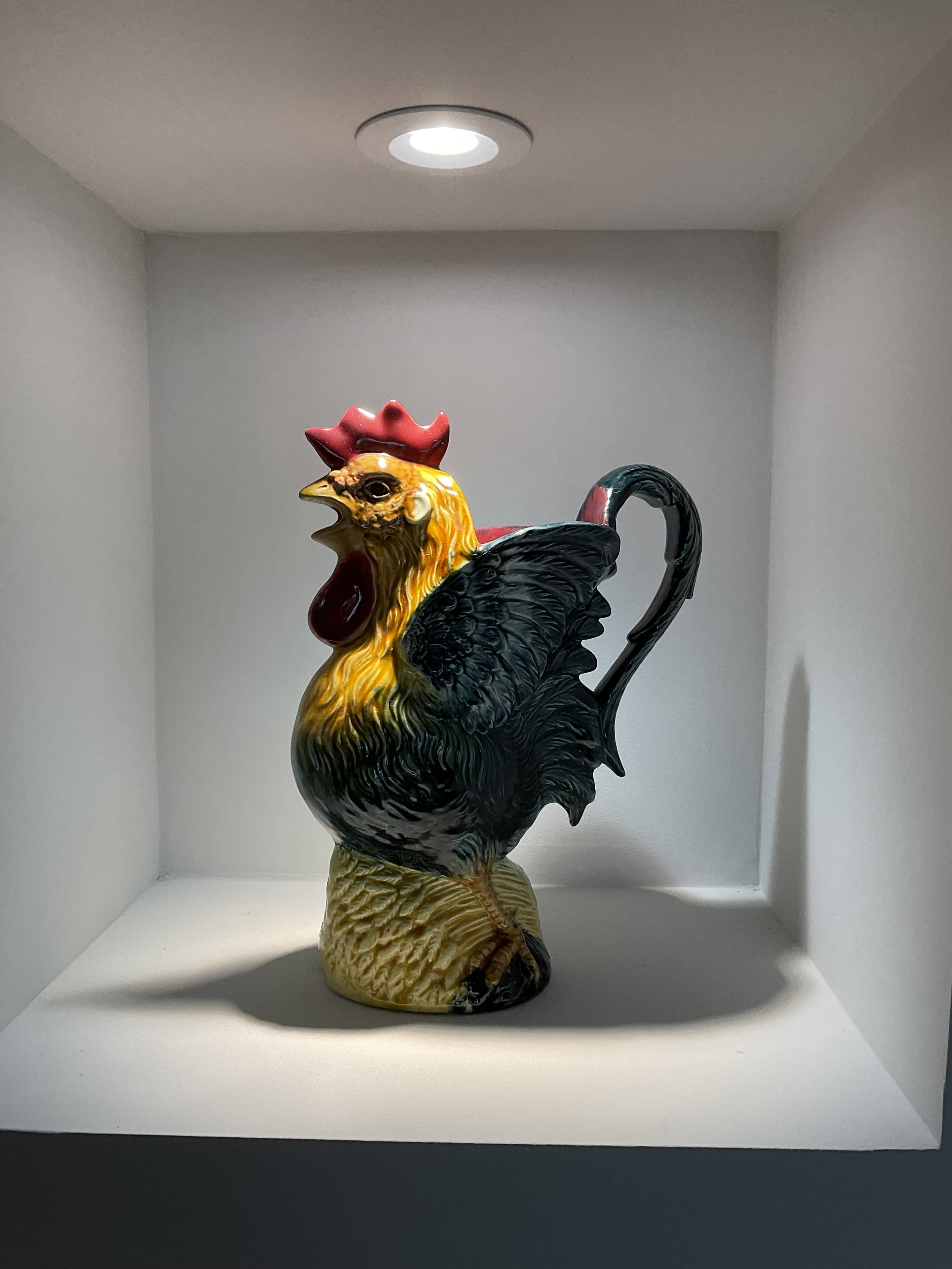 Rooster pitcher. Barbotine. Orchies