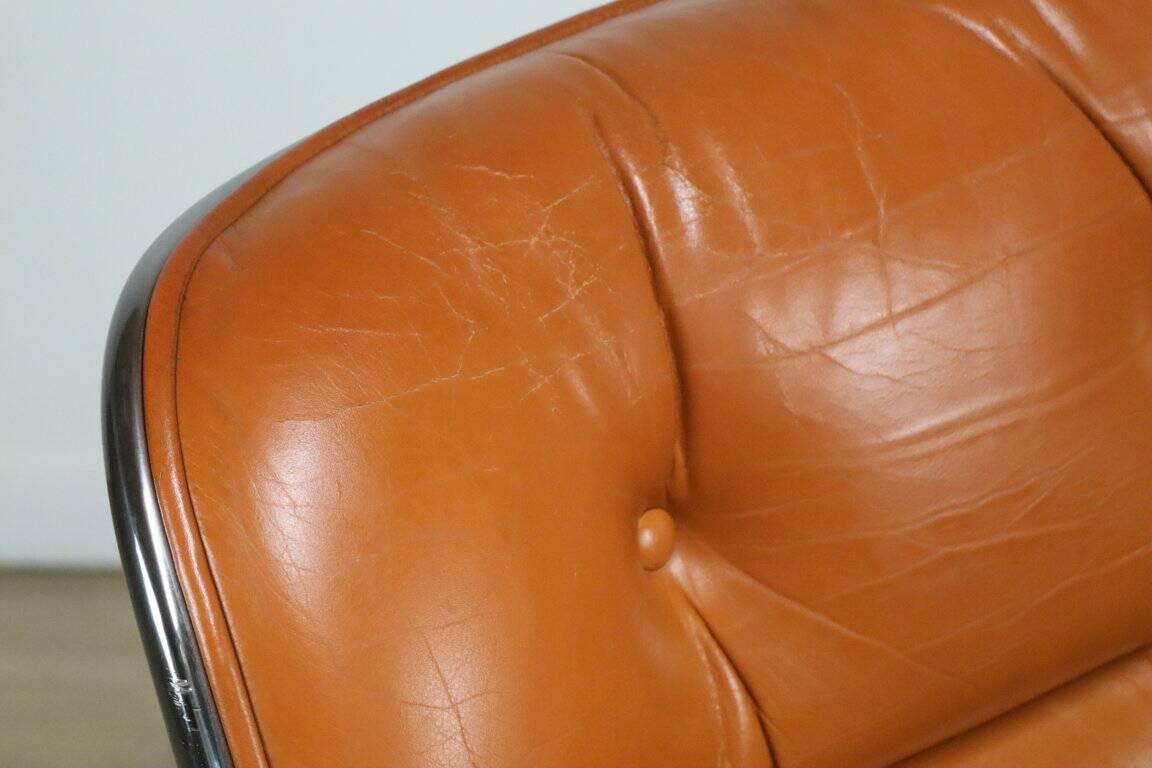 Charles Pollock leather office chair, Knoll edition, 1970