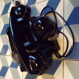 Vintage phone in Bakelite dial