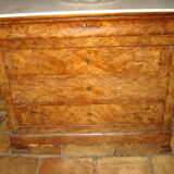 Louis Philippe period chest of drawers in walnut bramble on oak frame