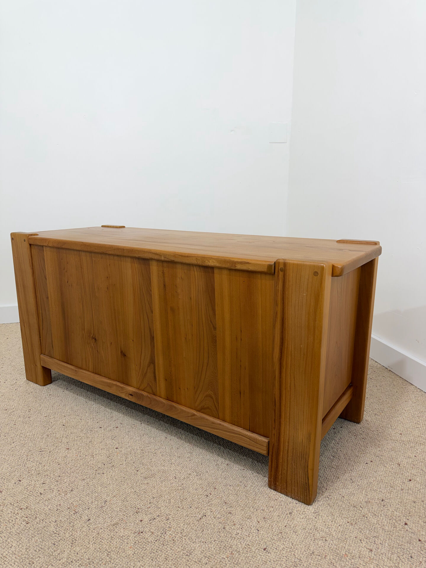Commode vintage en orme – années 70
