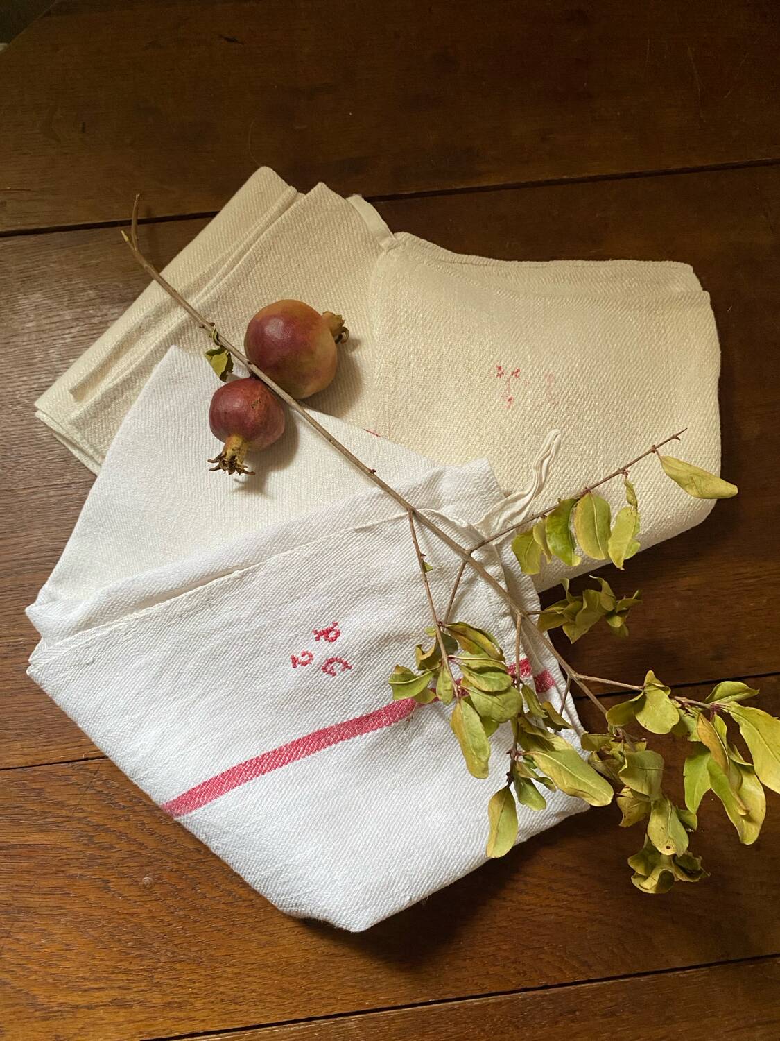 2 large country tea towels in rustic hemp.