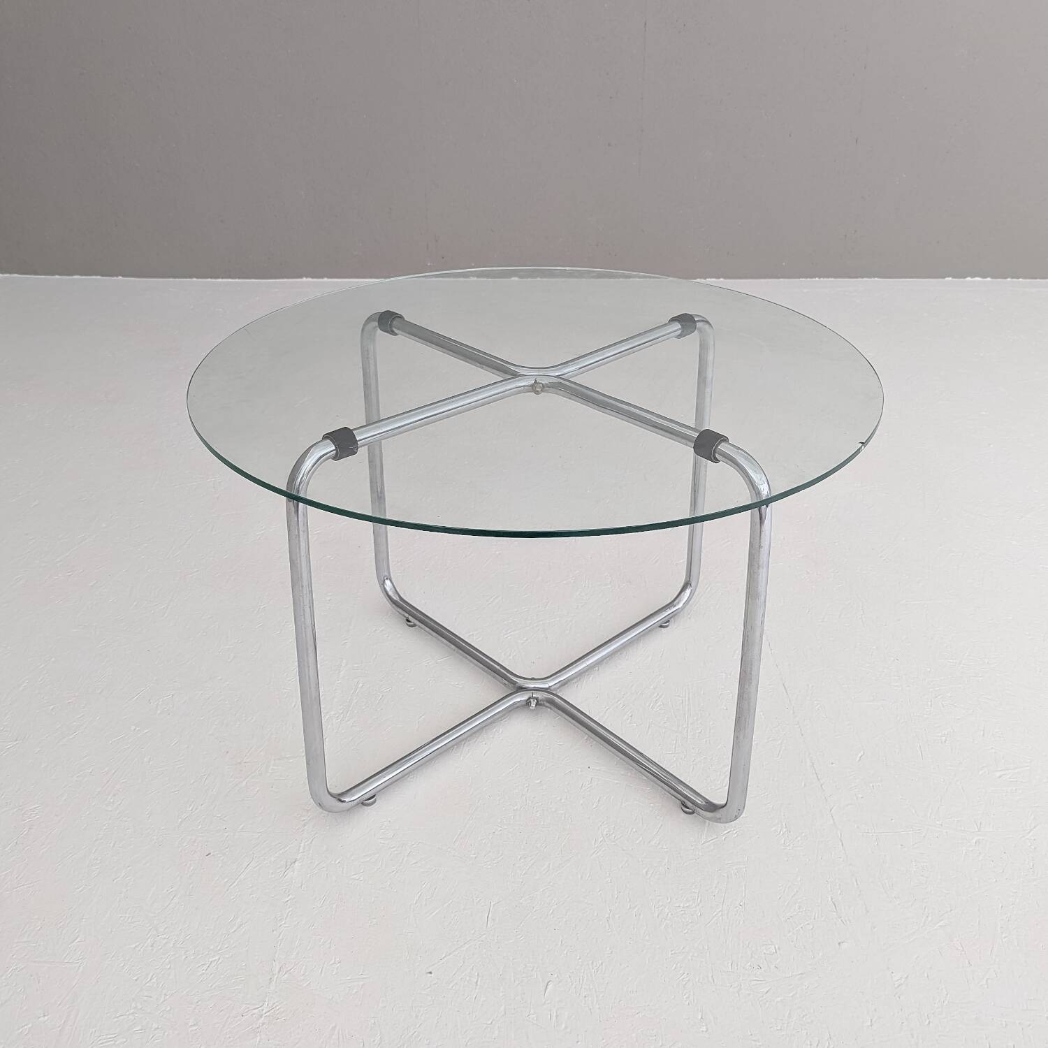 Table B 27 en acier tubulaire de Marcel Breuer, années 1930