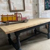 Farmhouse table