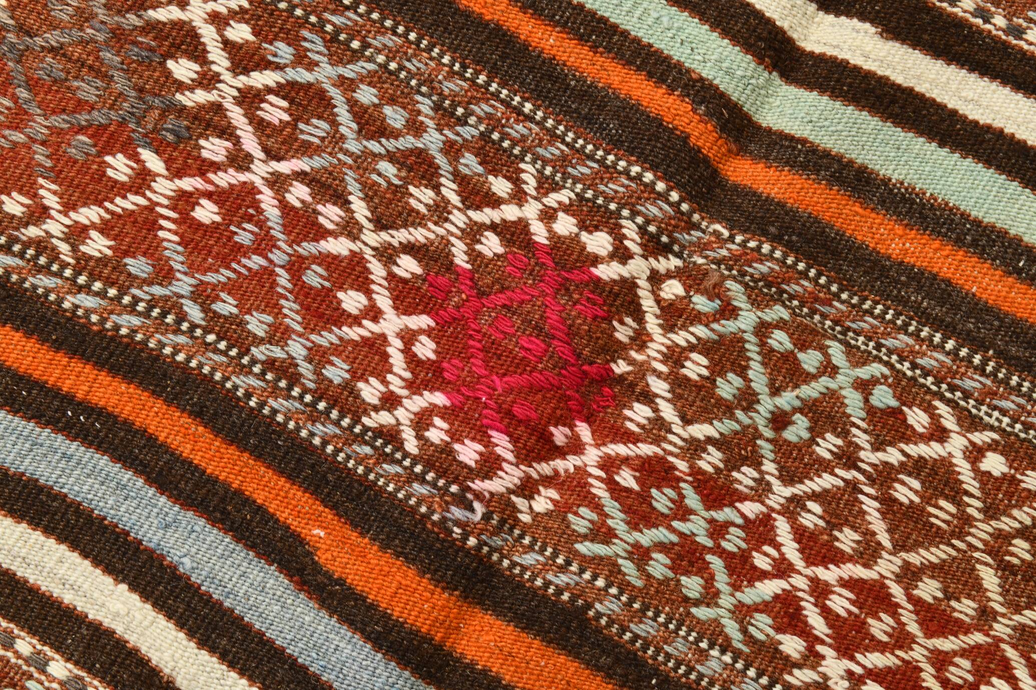 Faded Natural Orientel Kilim Rug, 146x252 Cm