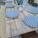 Farm table
