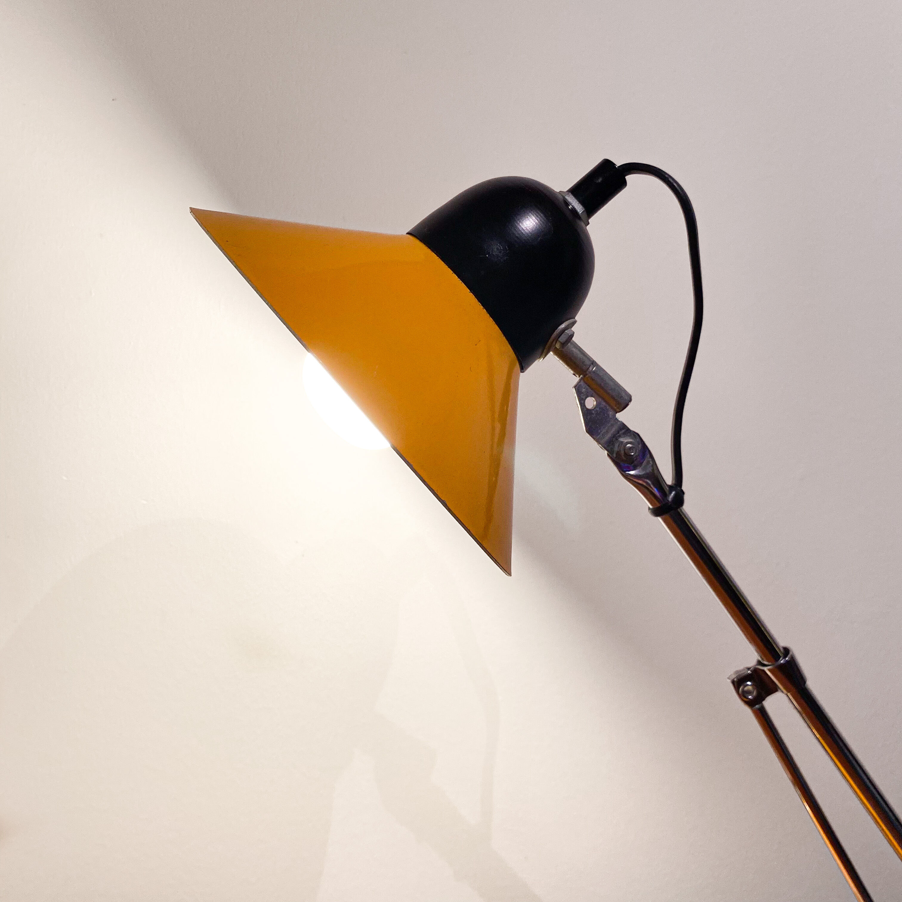 Lampe Aluminor vintage