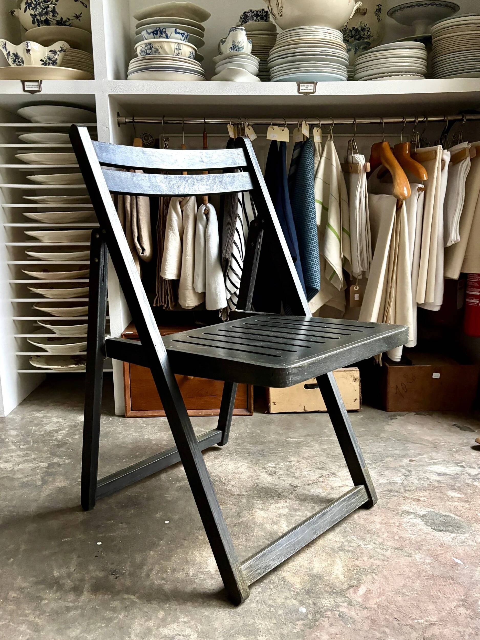 Black wooden folding chair