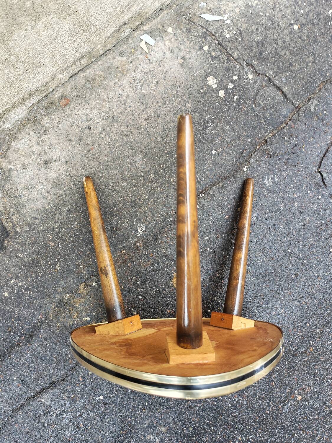 Petite table tripode vintage