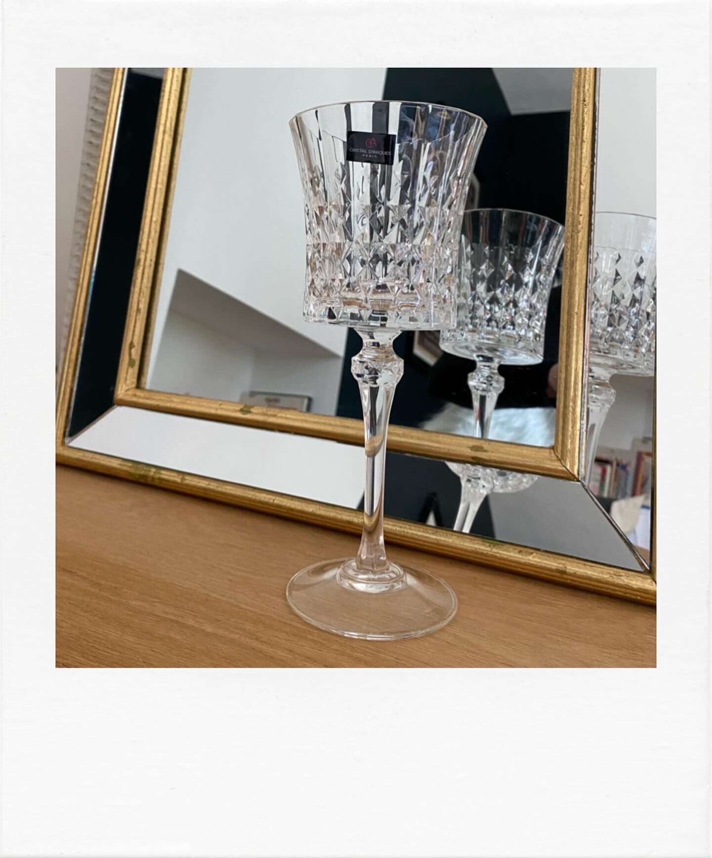 Set 4 crystal wine glasses