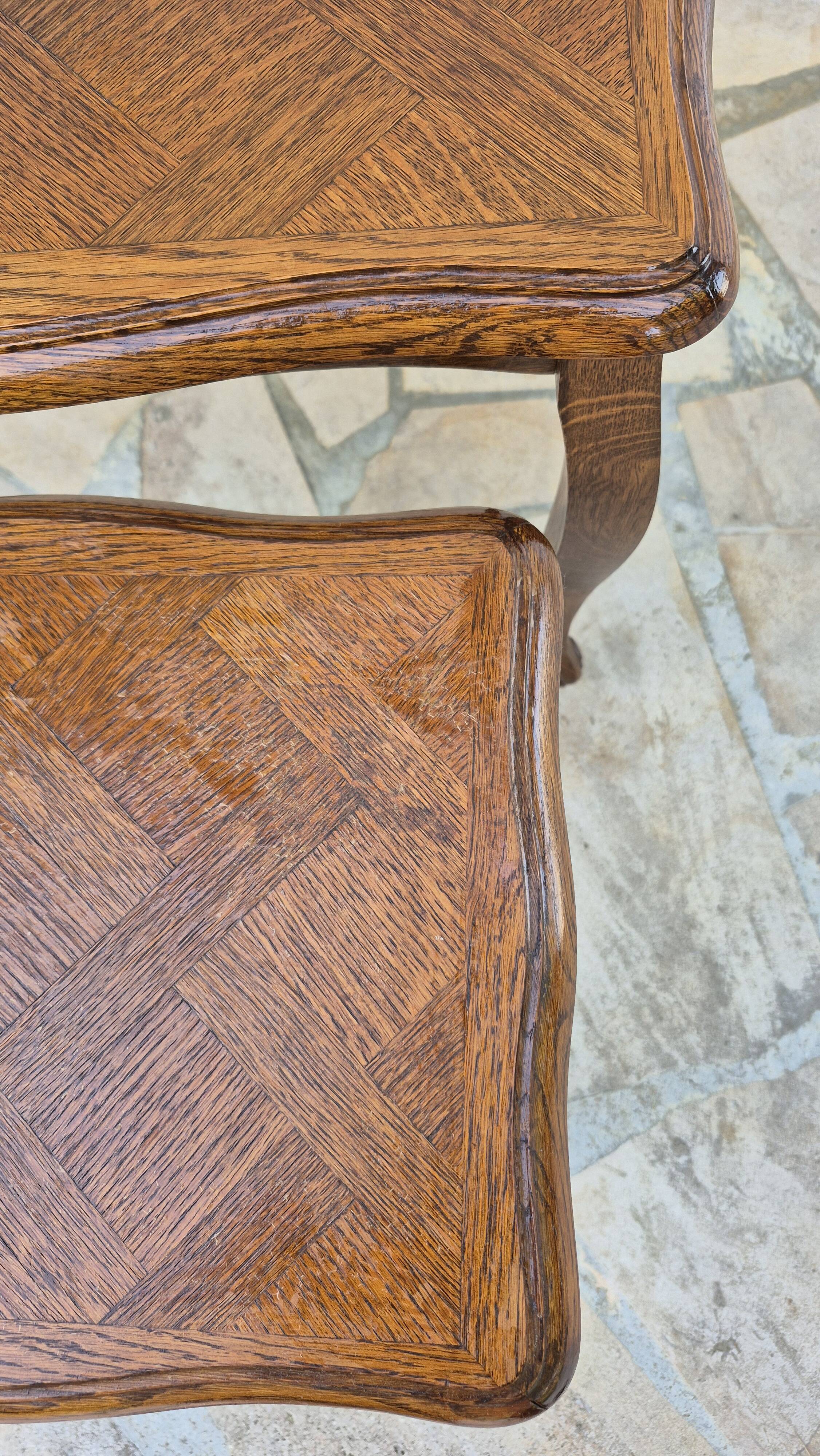 2 nesting tables in solid wood in Louis XV style