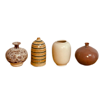 4 miniature ceramic vases