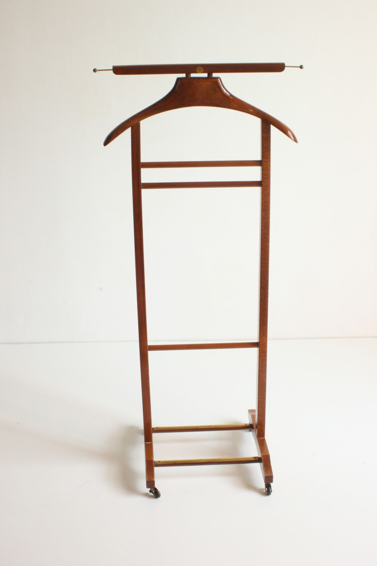 Valet de chambre en bois pour Fratelli Reguitti, Italie années 1950.