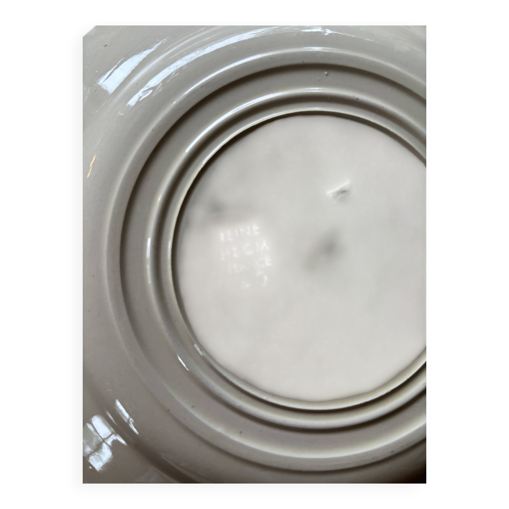 HBCM Terre de fer 1930 dinner plates