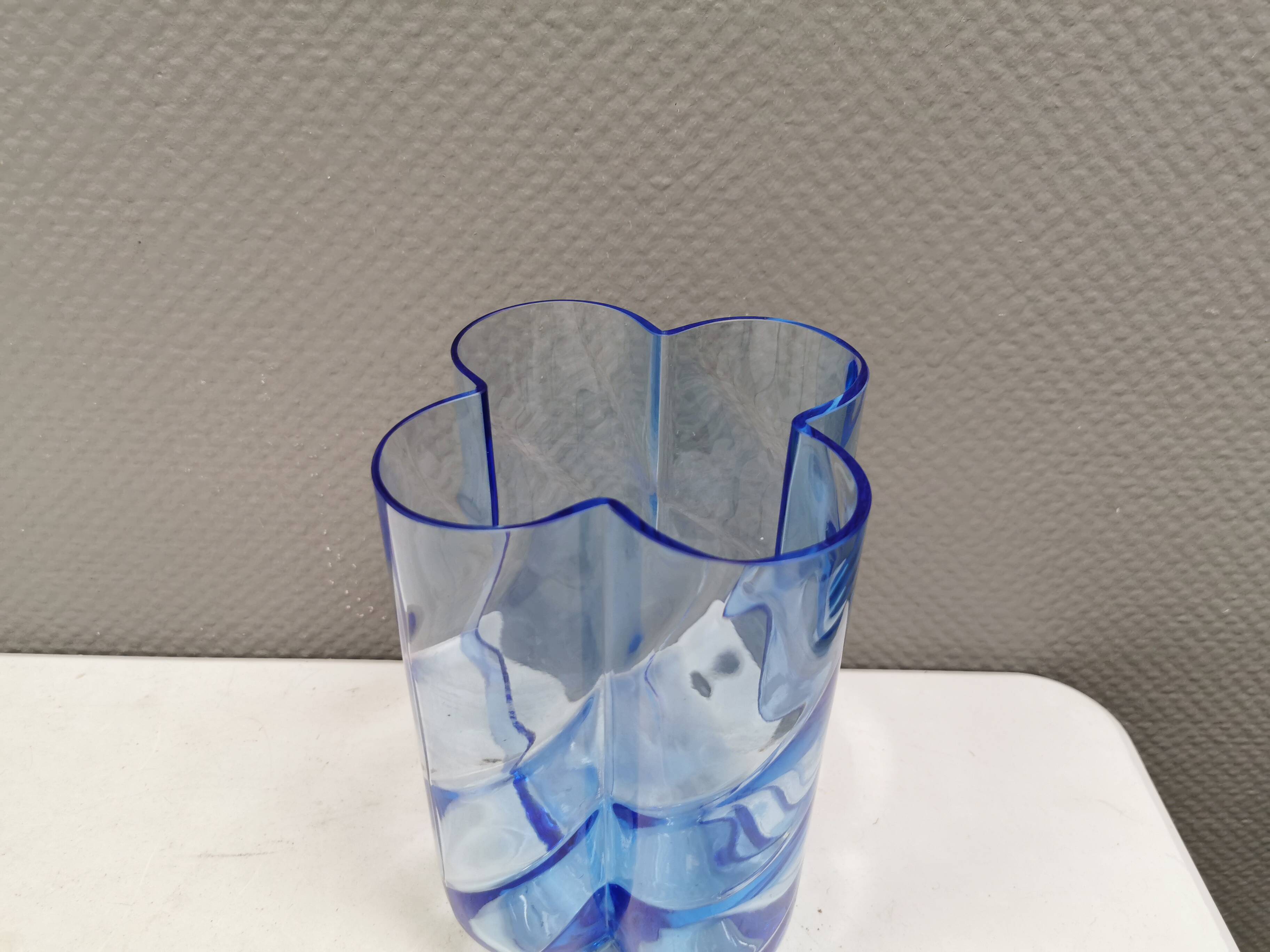 Grand vase en verre d'Anna Ehrner pour Kosta Boda Suède, années 1980.